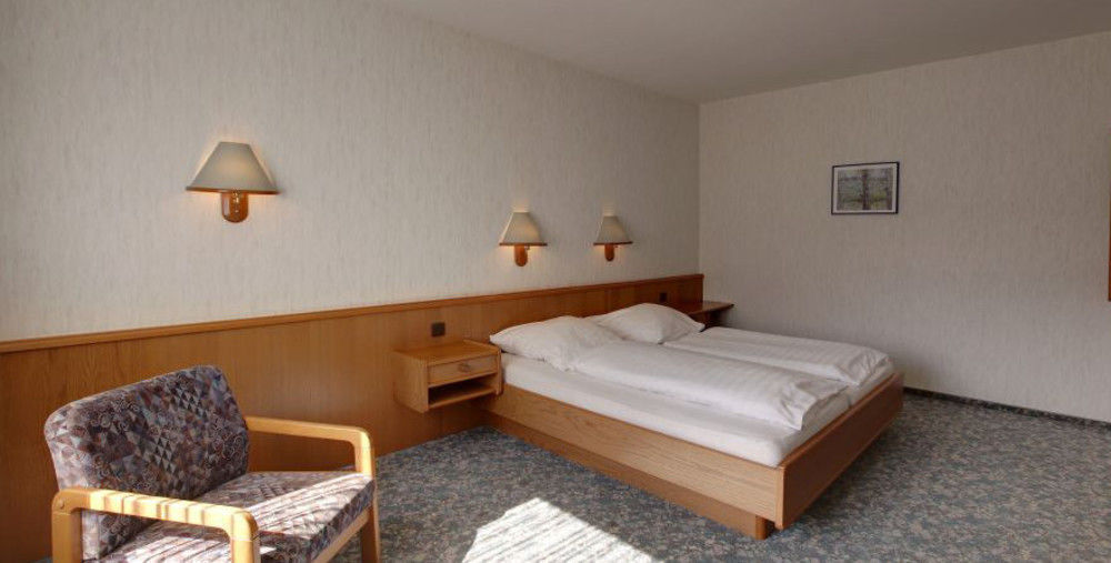 Hotel Restaurant Zum Jaegerheim Wendeburg Εξωτερικό φωτογραφία